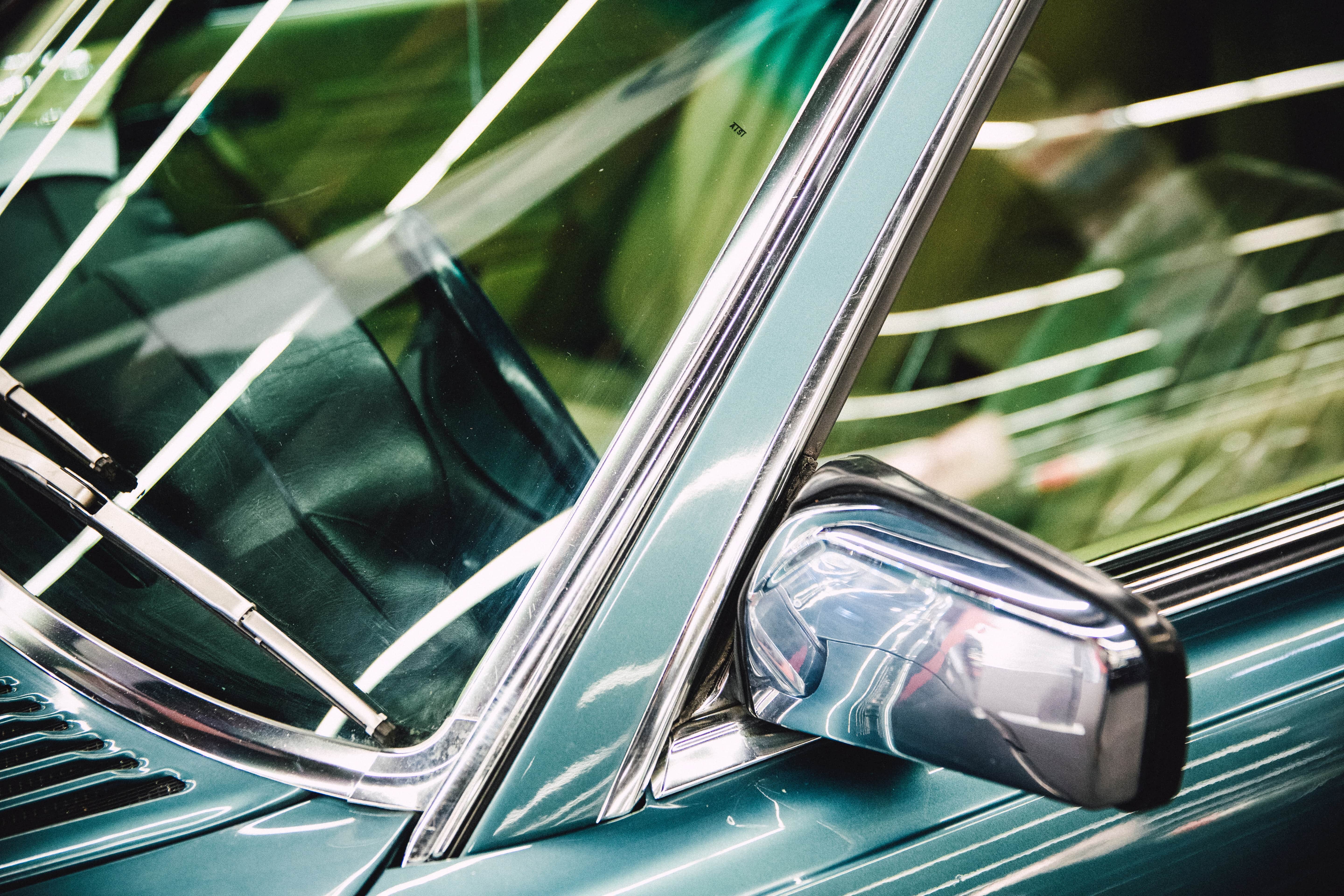 windshield-repair-2-min Auto Glass Repair and Replacement - Shirley Auto Body Shop